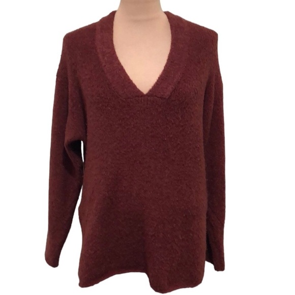 Urban Outfitters Sweater Size Small Burgundy Plush Fuzzy Fluffy V-Neck Pullover - Picture 1 of 12